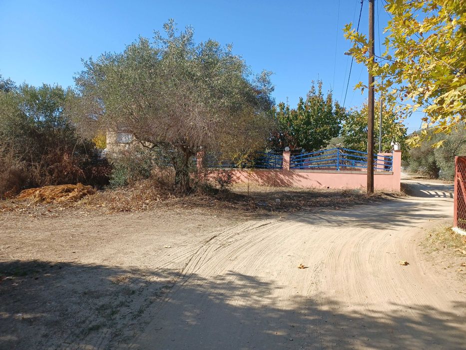 Продава се парцел 550 м2 в регулация в Паралия Врасна, Гърция