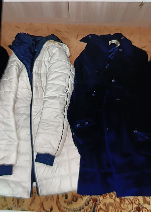 Женские вещи. Куртки и др.