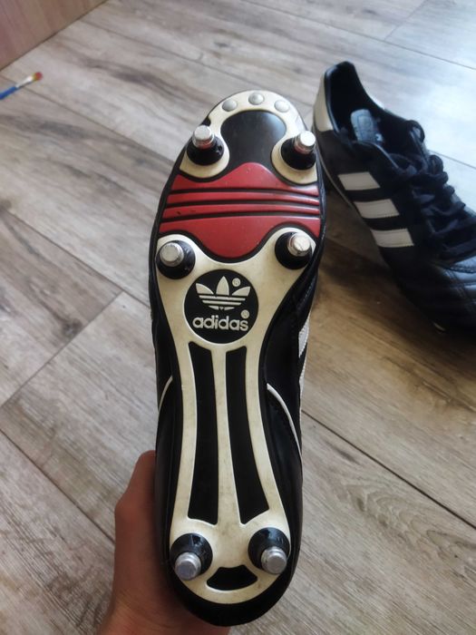 Ghete fotbal Adidas Kaiser 5