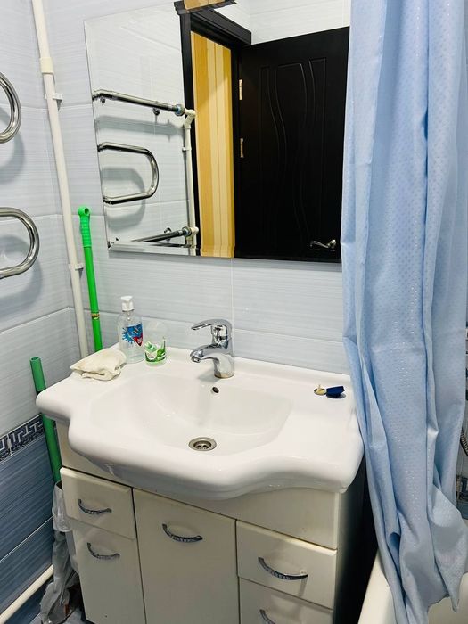 Продаётся Чиланзар 6 1комн 1этаж.