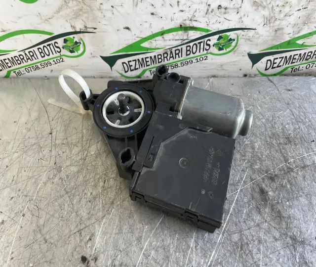 Motoras macara geam fata stanga 400781P Volkswagen VW Caddy 2006
