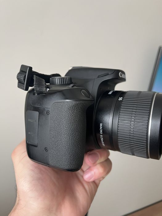 Canon 4000d продам