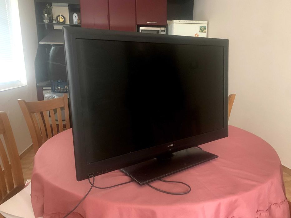 Продавам телевизор NEO 32 инча, в отлично състояние