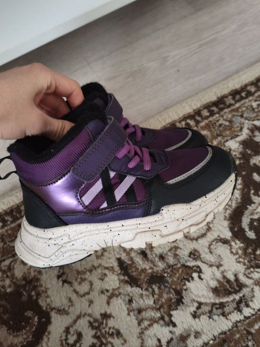 Демисезонная обувь на девочку