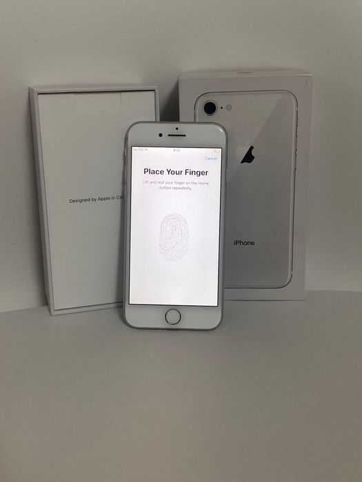 iPhone 8 64 Gb памет