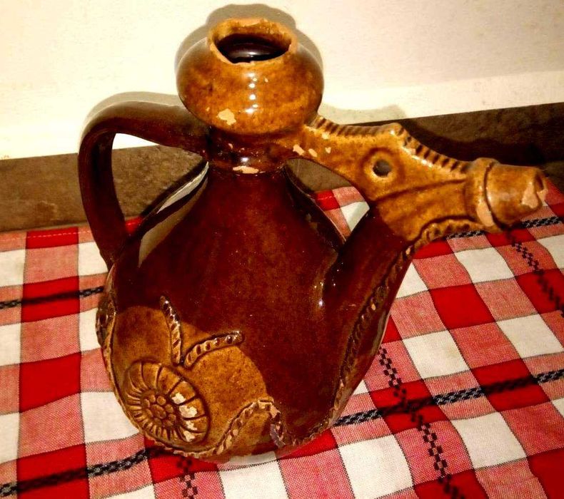 Стар крондир, бърдук, стомна