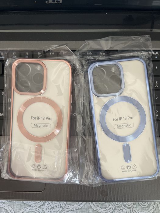 Чехол айфон 13про  новая