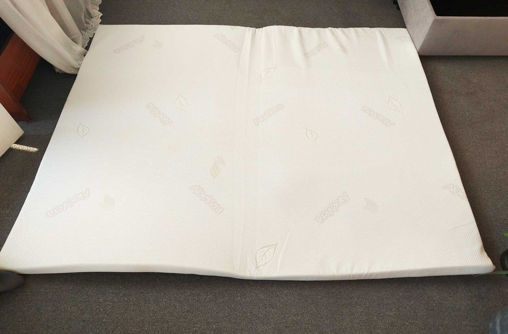 Топ матрак Momax Лион с мемори гел 160/200/5