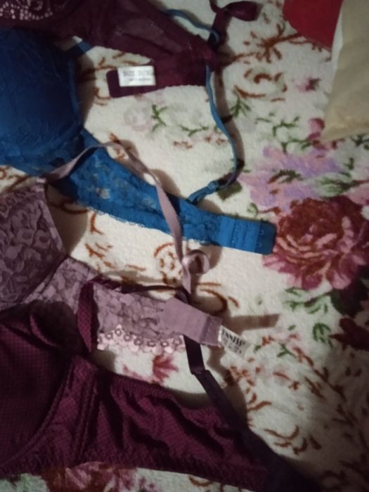 Продам женские лифчики