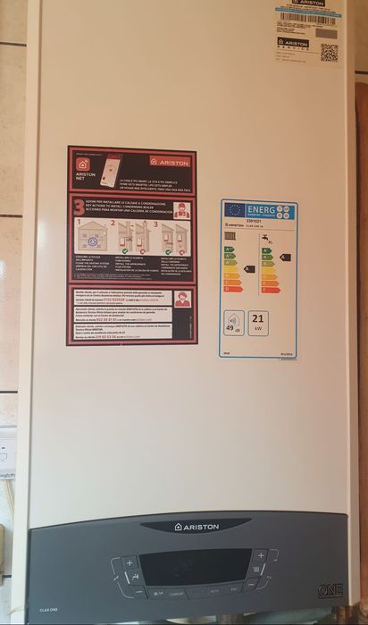 Vând apartament 2 camere