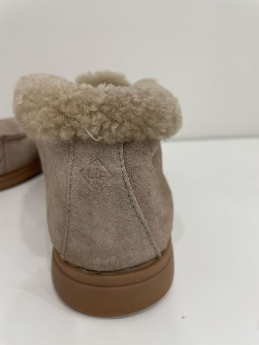 Ботинки   женские .