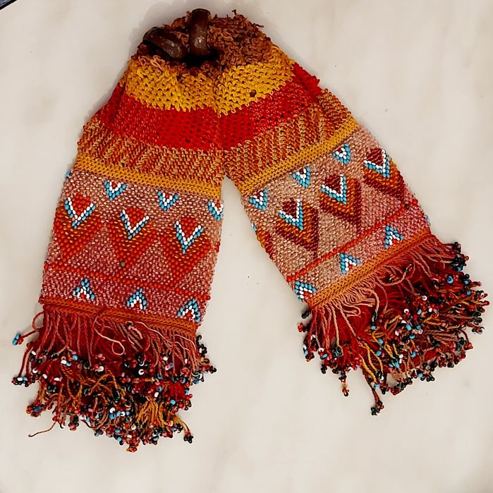 Saculeti de bani lucrati manual tinuti de boieri la brau 180 ani