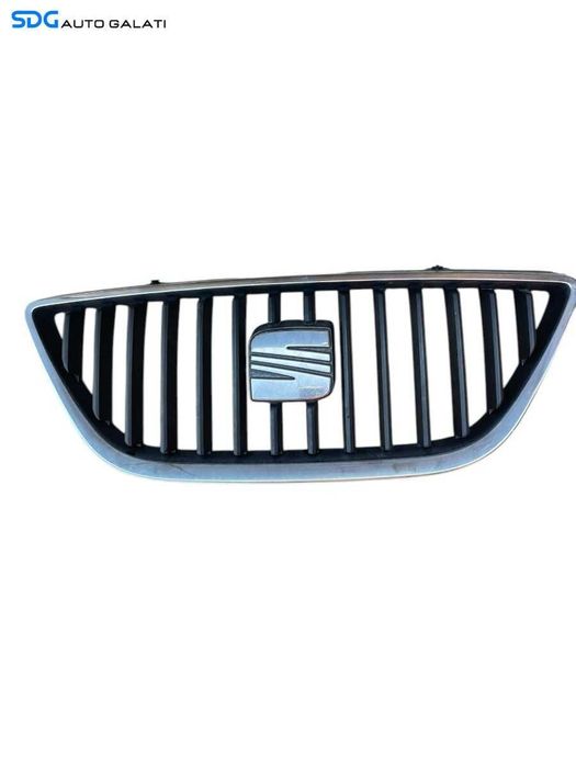 Grila cu Sigla Emblema Seat Ibiza 5 6J 2008 - 2012 Cod 6J0853651 [C4282]