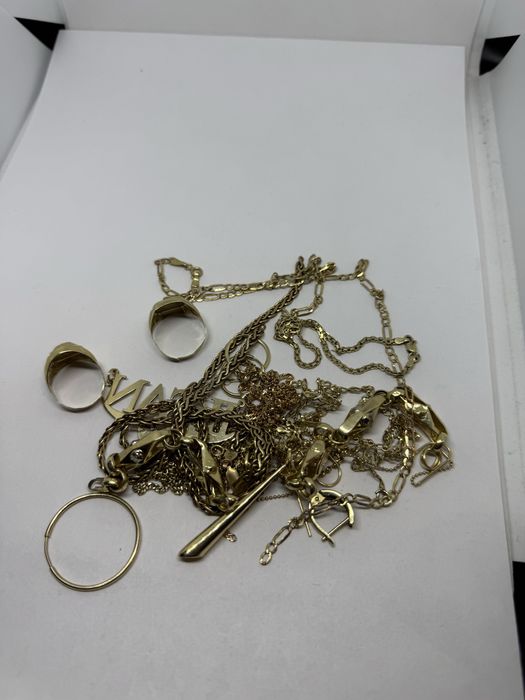 продавам злато за материал 170 лв за грам 14 k 585