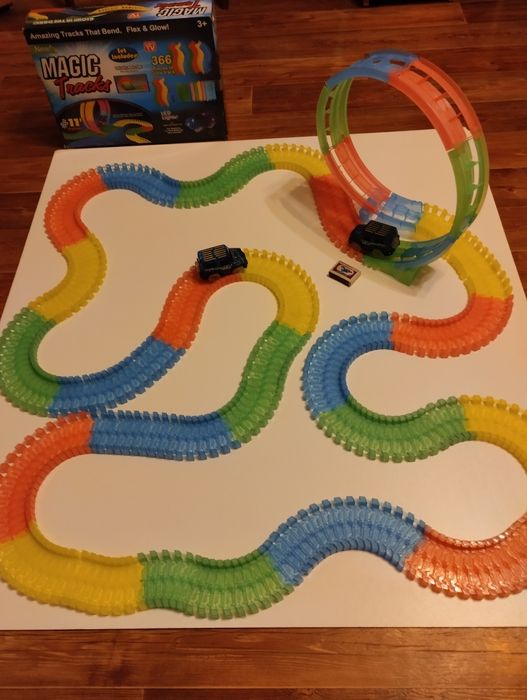 Конструкторы, развивающие игры, пазлы, кубики...