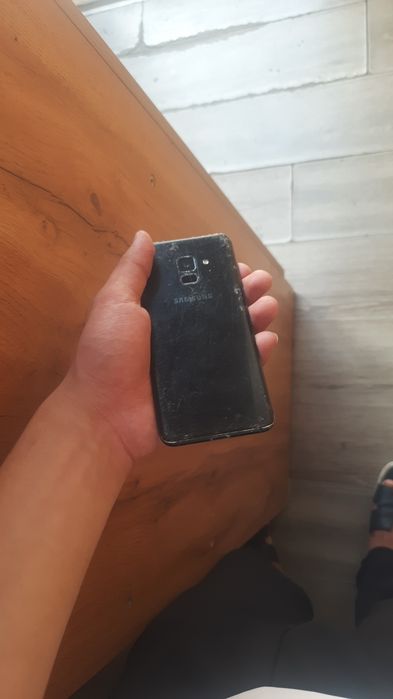 Samsung a 8 64 tali