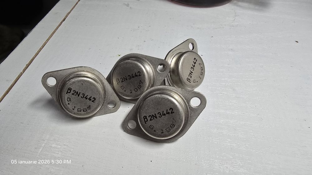 Tranzistori  2N  3442 producție Băneasa anii 80"