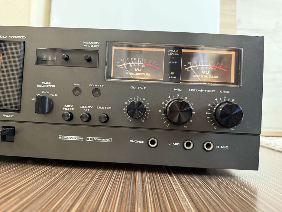 Akai GXC-709d касетен дек