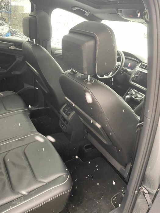 dezmembrez vw tiguan R-line 2019/bara fata tiguan/far tiguan