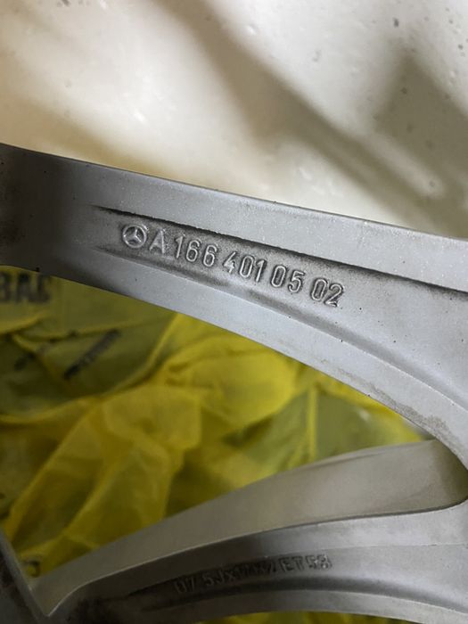 Оригинални джанти с гуми за Mercedes МЛ 166 ML w166 235/65/17