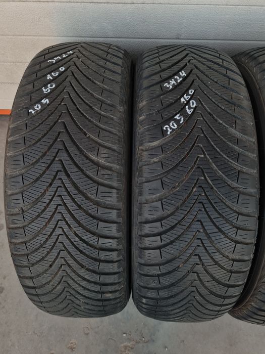 Всесезонни гуми 4 броя KUMHO Solus4S HA32 205 60 R16 дот 3424