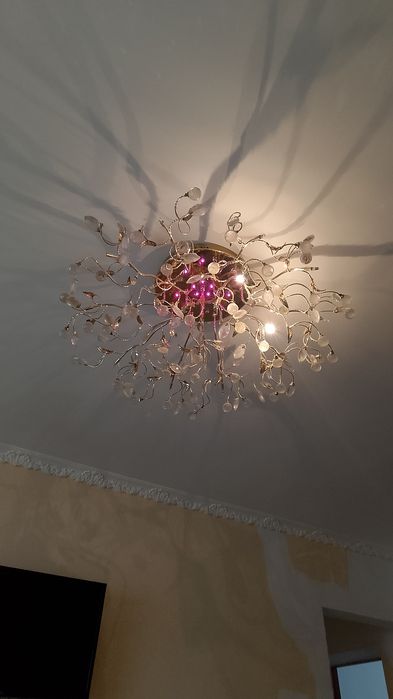 Продам Люстру б/у 5000