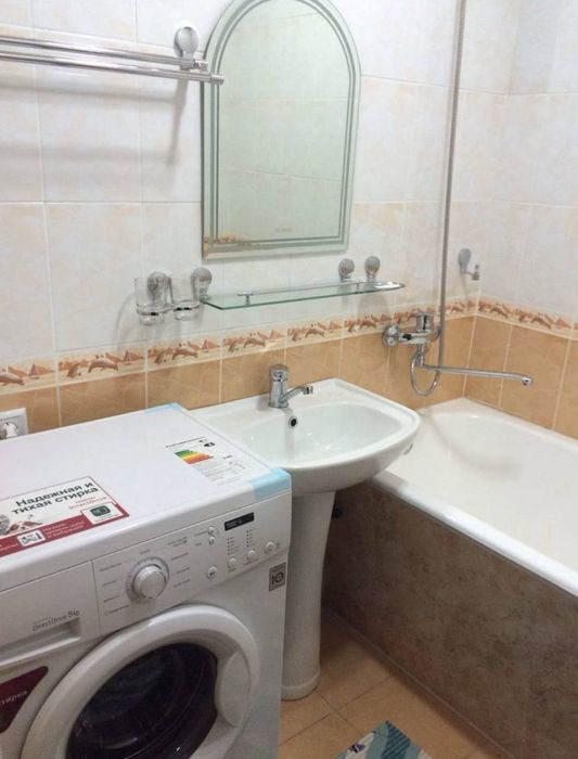 Срочно Продаётся Яккасарай ШРуставели 2/2/4 ремонт хороший !