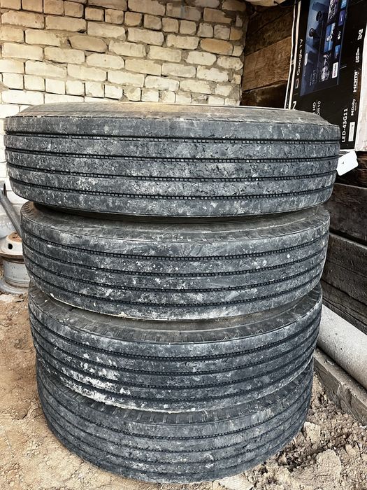 Продам шины 12R22,5 китай в отл сост