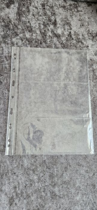 Продавам джобове за банкноти  28  на 21  три прегради 18.5 на  9 см