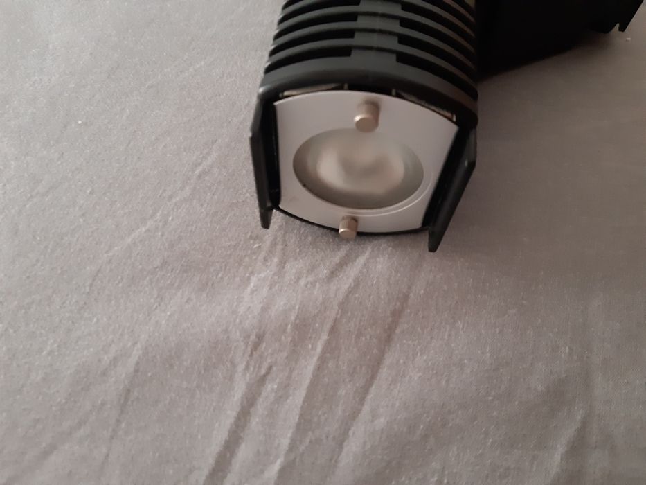 Lanterna profesională marca SUNPAK model CV-300pentru camera de filmat