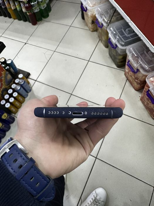 Iphone 11 srochna sotildiii!!