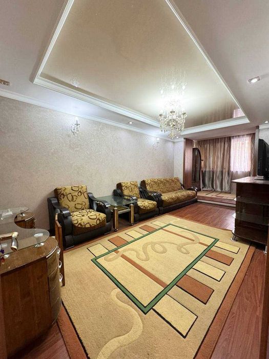 3-х комнатная квартира м. Космонавтов (кирпичка) ID: 4640