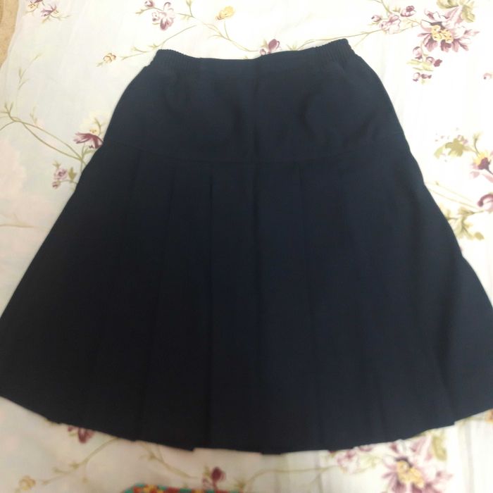 Продам юбку на девочку 8-9 класса