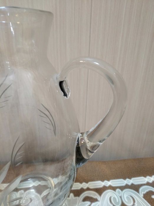 Графин, кувшин .