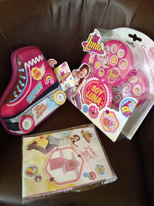 Trusa machiaj , penar și pelerina Soy Luna