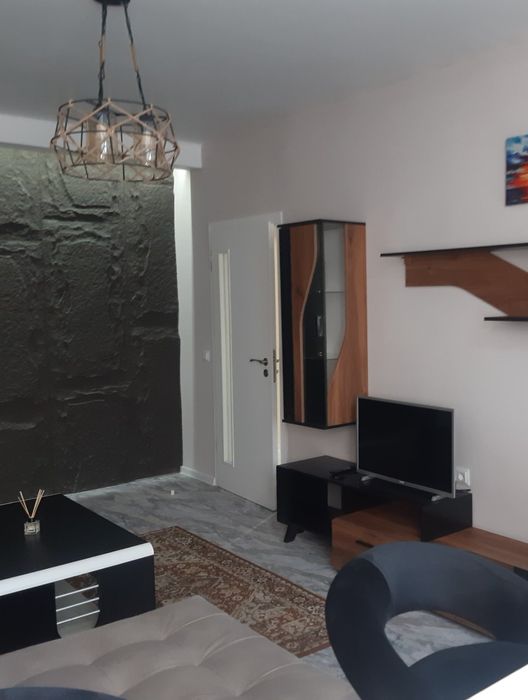 Давам под наем двустаен апартамент в Пловдив