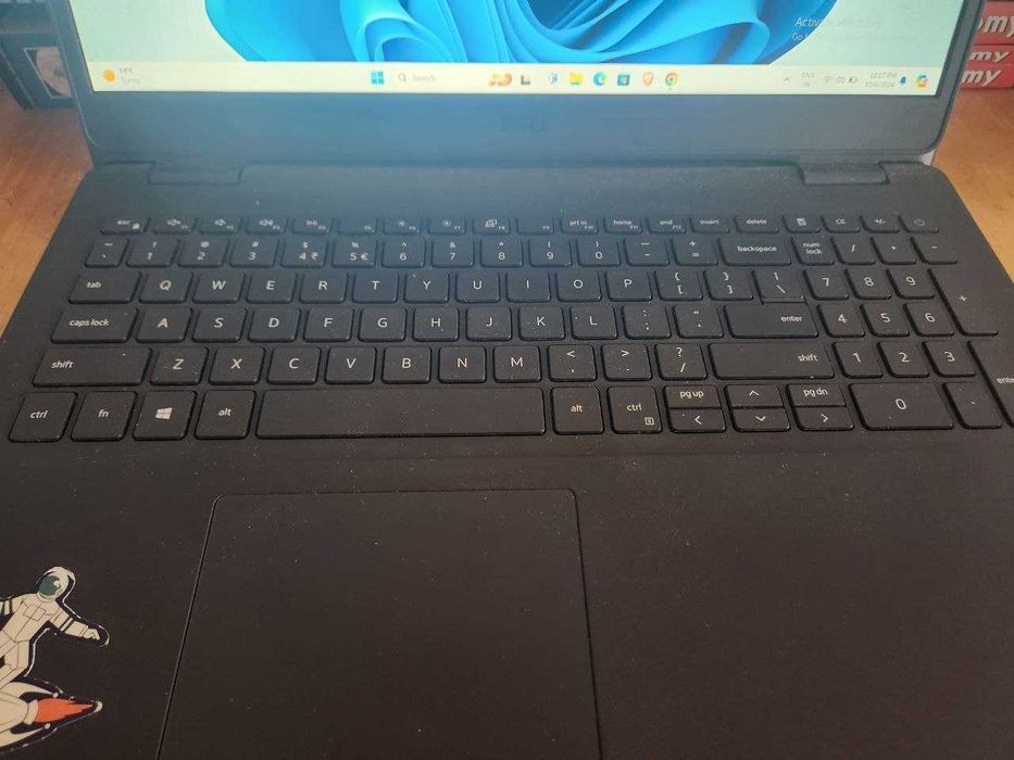 Ноутбук Dell куплен в Индии