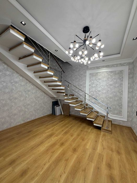 SERGELI MOSHINA BOZOR Ro'parasida 1 hona 38 m2 + TERRASA 55000 y.e