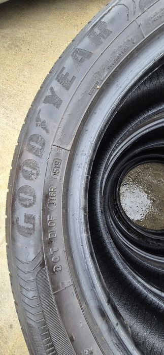 Vând anvelope vara good year 205 55 r16