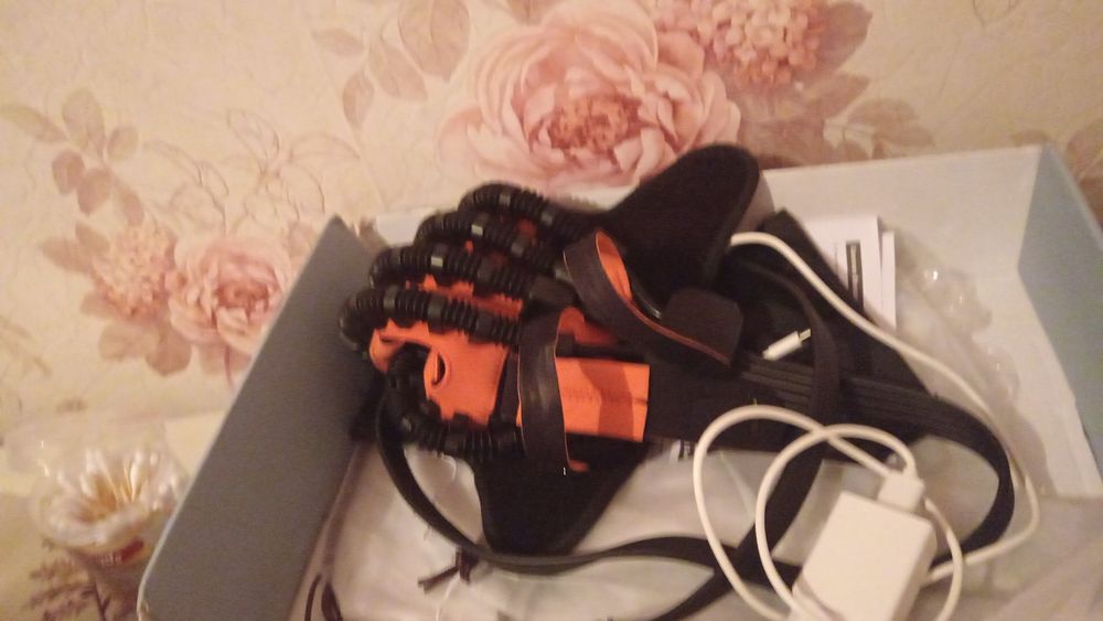 Продам реабилитационную перчатку