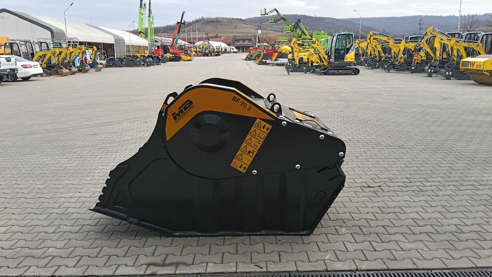 Cupa de concasare MB BF70.2 S4 de la MB Crusher,pt excavator 16-25 ton