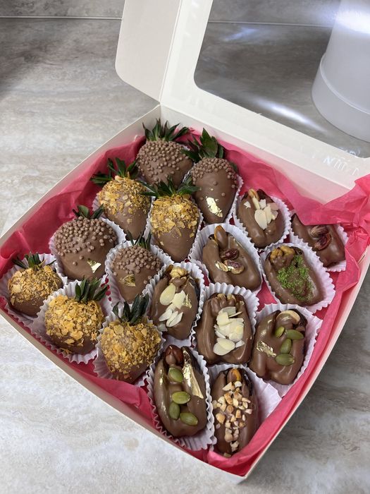 Финики в шоколаде