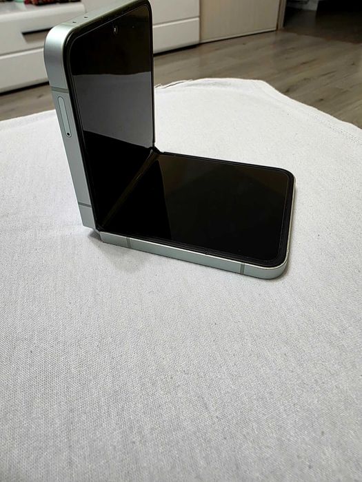 Samsung Galaxy Z flip 6