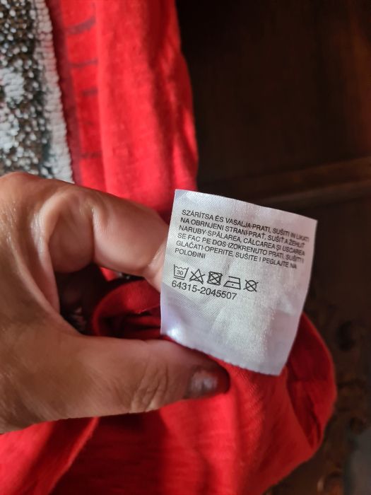 Tricou C&A, Spider man, Marvel, nr. 128, cu paiete, în stare impecabil
