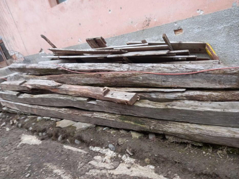 Grinzi de stejar vechi