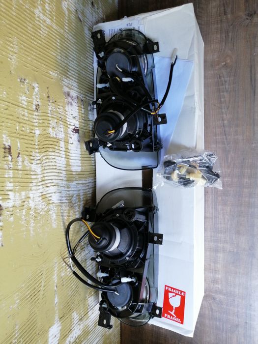 Фарове Голф , Vw Golf III фар TYC Hella lipstad farove  GOLF 3