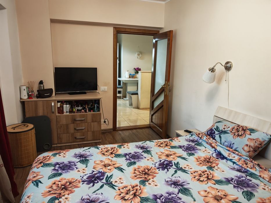 Inchiriere apartament 3 camere Nicolinaa-Piata Cug