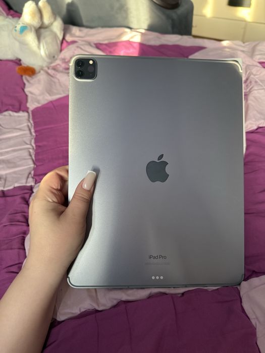 Планшет Apple pro 11