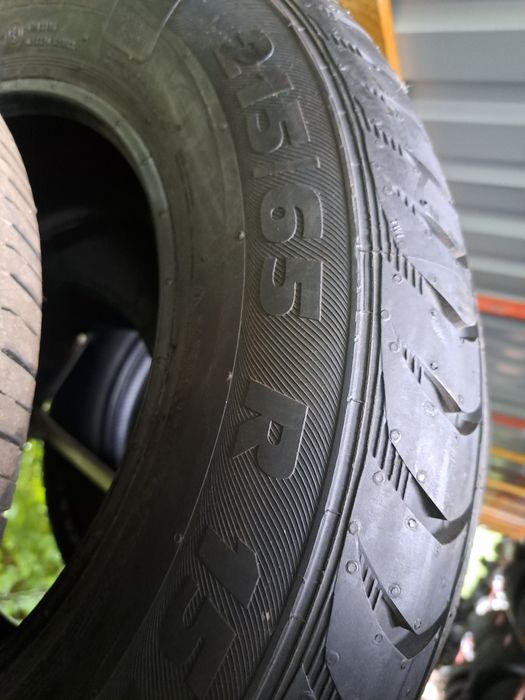 Anvelope vara  215.65.15 și 195.60.15  Noi