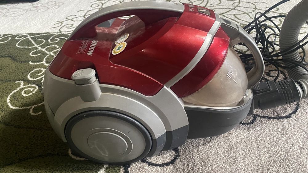 Пылесос LG W2000 Бу